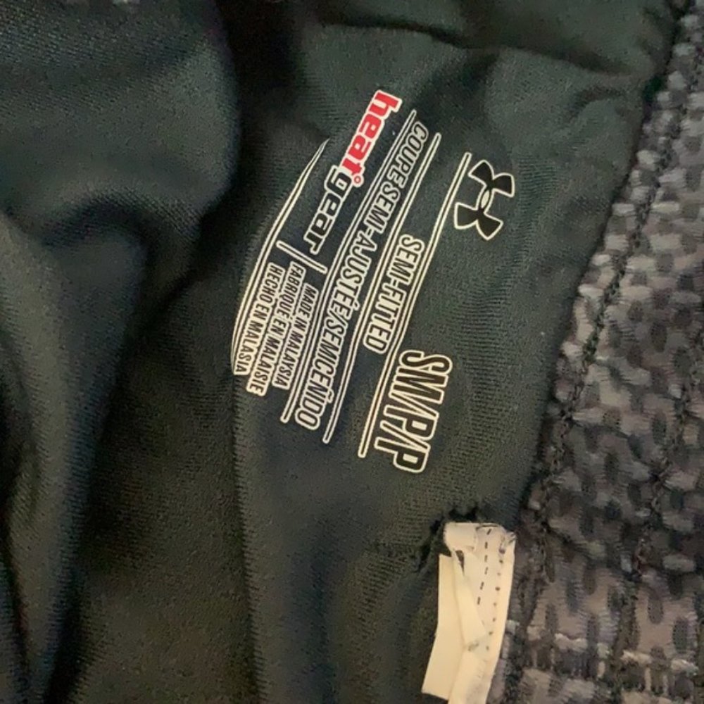 Under Armour Grey Patterned Lined Running Shorts - image 4